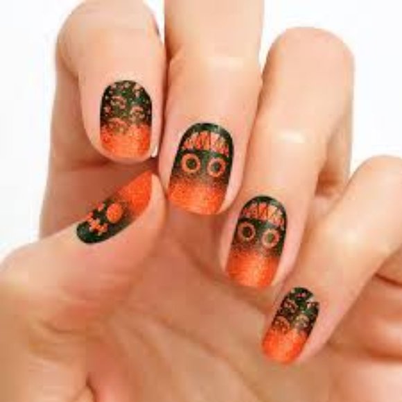 Color Street Other - RETIRED Halloween Pumpkin Glitter - Adorable!